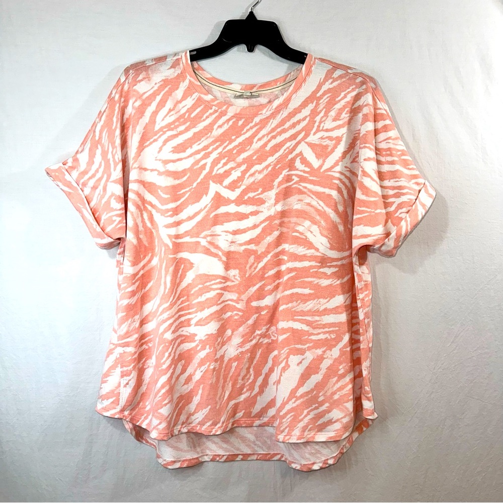 Wonderly Plus Size Peach & White Top. Size 3X.